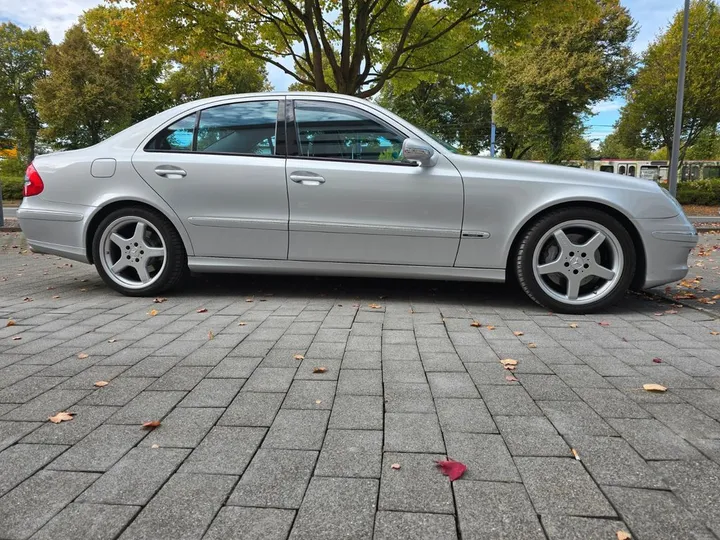 Mercedes-Benz E 280