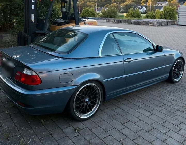 BMW 325
