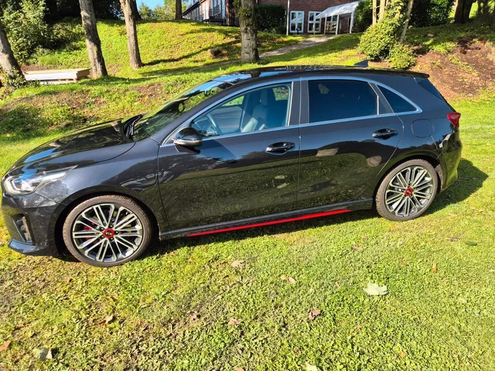 Kia cee'd / Ceed
