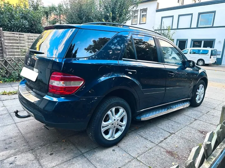 Mercedes-Benz ML 320