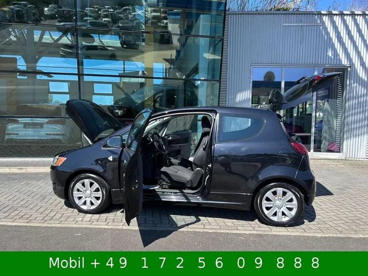 Mitsubishi Colt