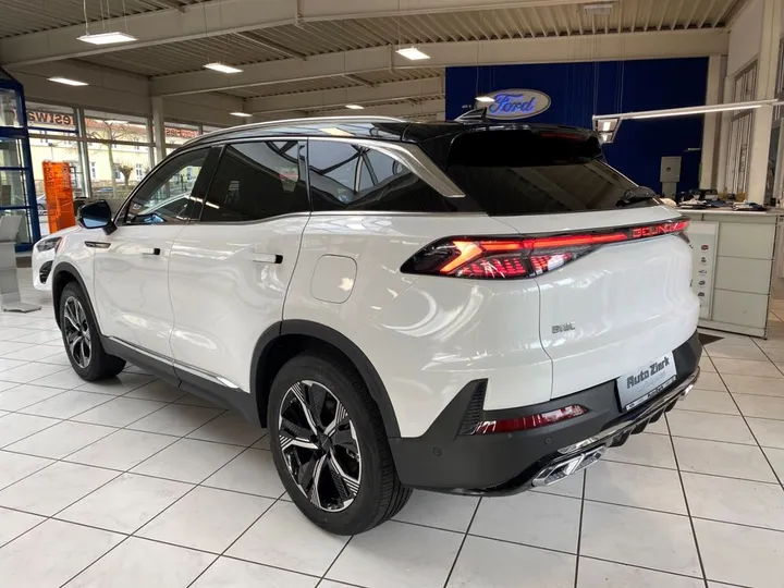 BAIC Beijing X75