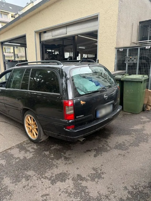 Opel Omega