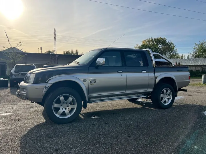 Mitsubishi L200