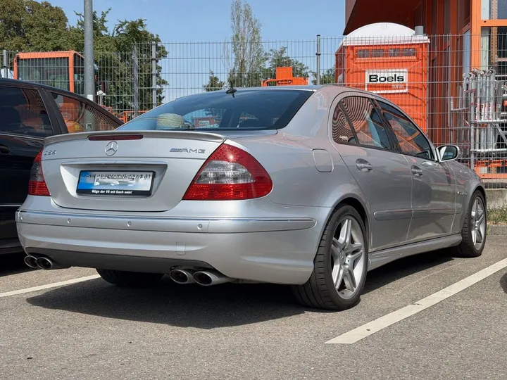 Mercedes-Benz E 55 AMG