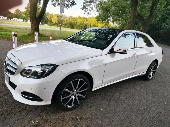Mercedes-Benz E 200
