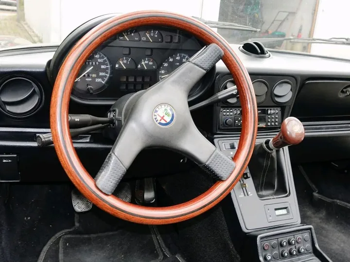 Alfa Romeo Spider