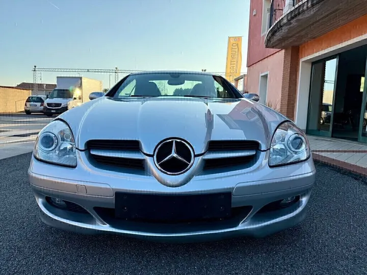 Mercedes-Benz SLK 200