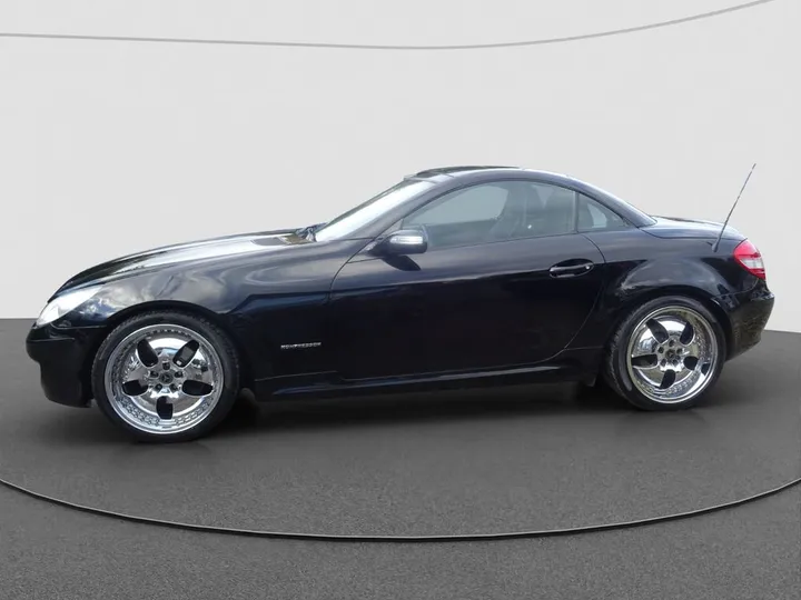 Mercedes-Benz SLK 200