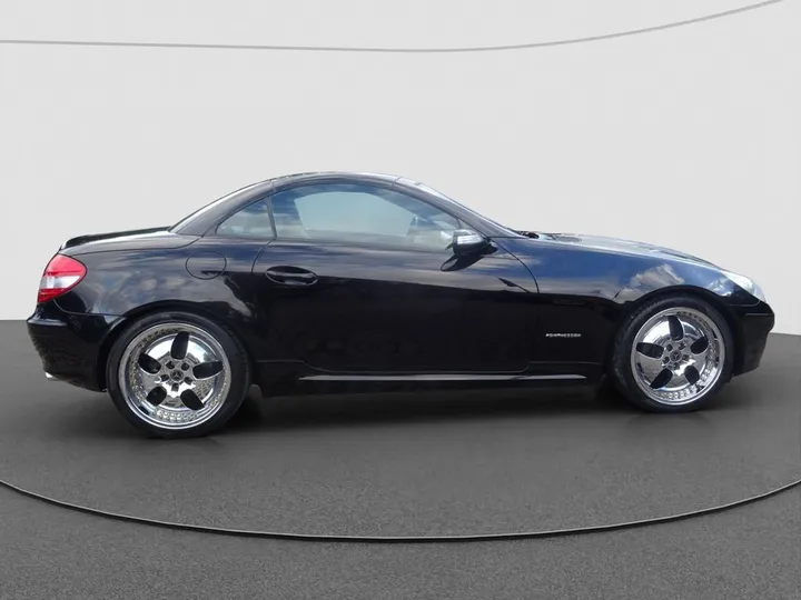 Mercedes-Benz SLK 200