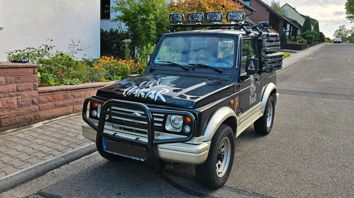 Suzuki SJ Samurai