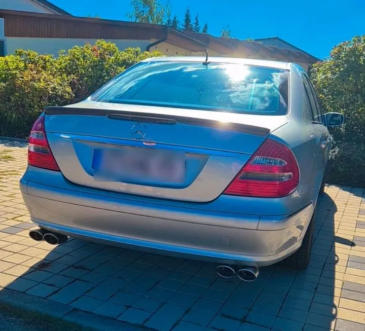 Mercedes-Benz E 500