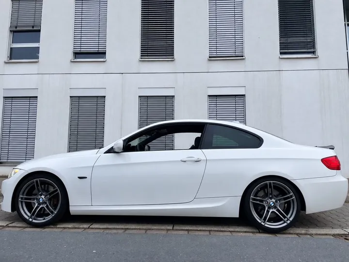 BMW 335