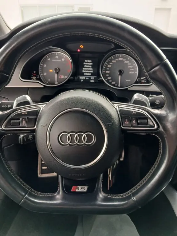 Audi S5