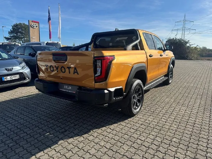 Toyota Hilux