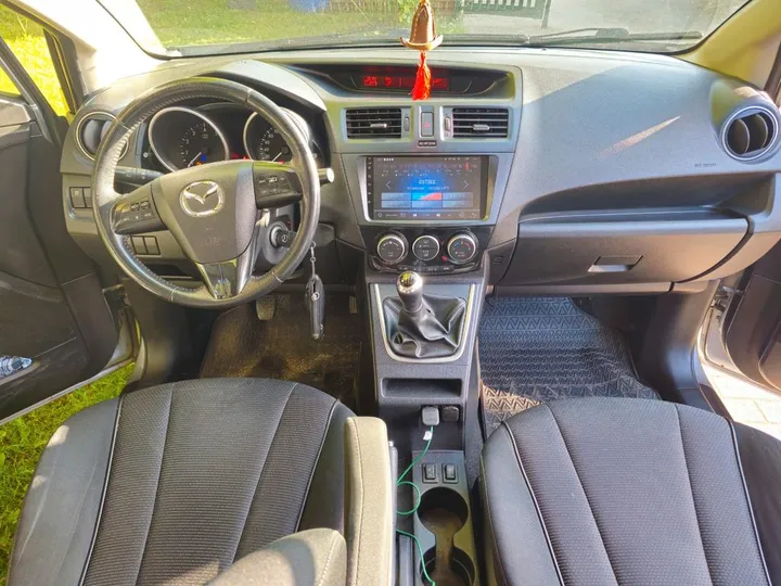 Mazda 5