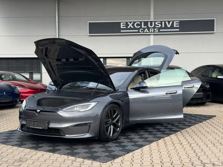 Tesla Model S