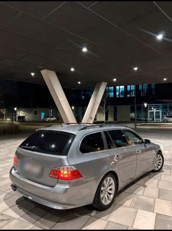 BMW 525