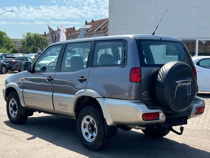 Nissan Terrano