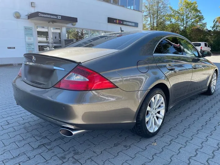 Mercedes-Benz CLS 320