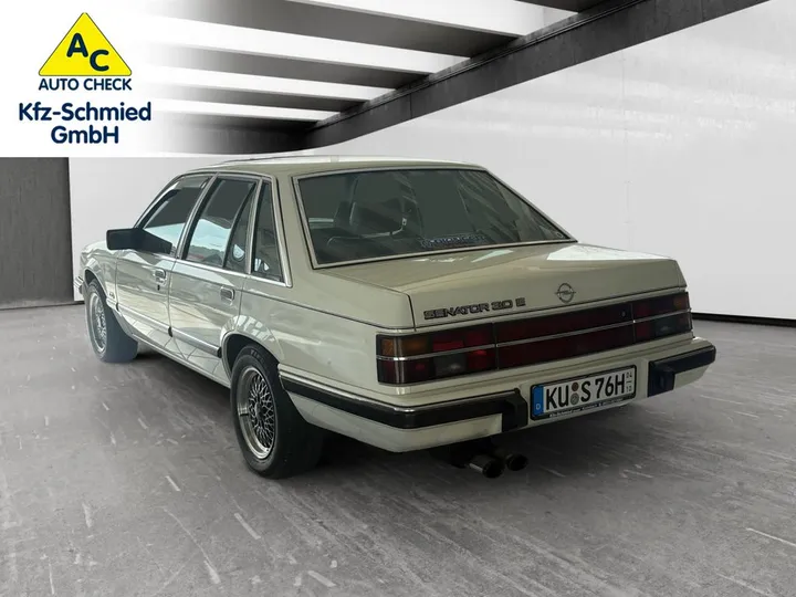 Opel Senator