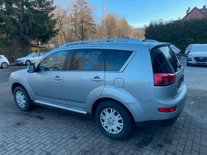 Peugeot 4007