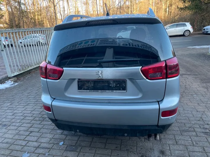 Peugeot 4007