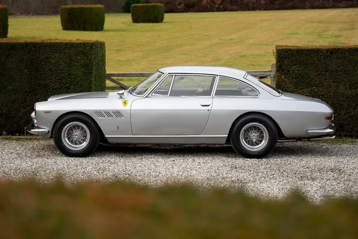 Ferrari 330
