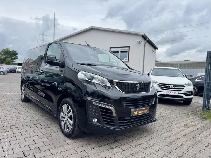 Peugeot Traveller