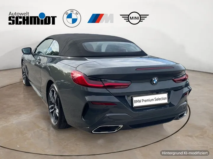 BMW 840