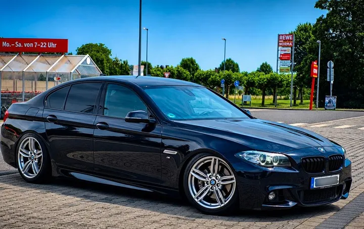 BMW 530
