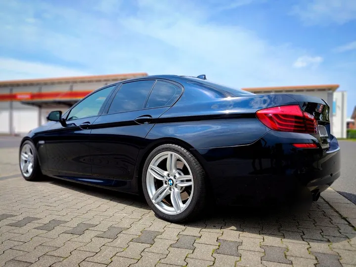 BMW 530