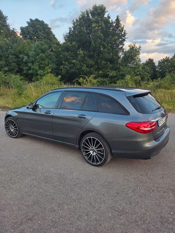 Mercedes-Benz C 220
