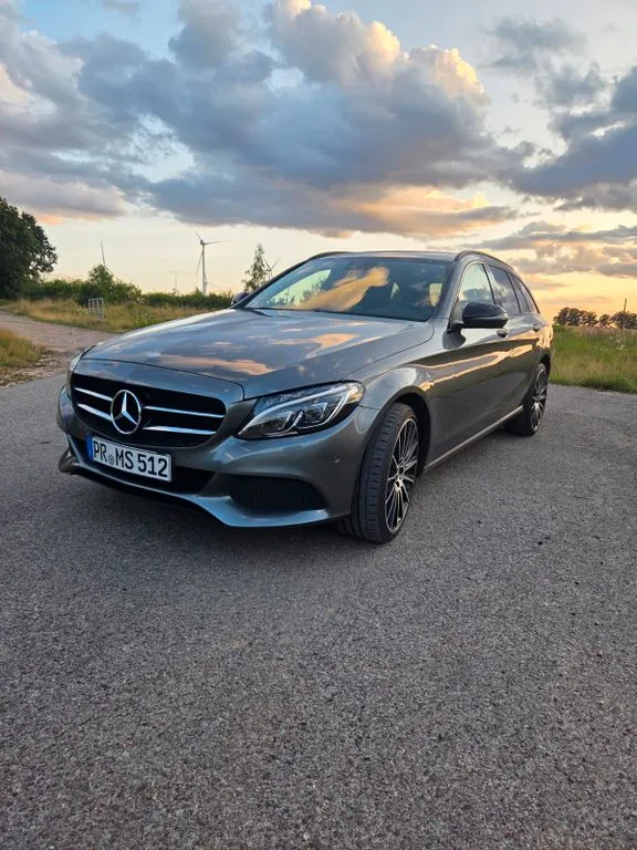 Mercedes-Benz C 220