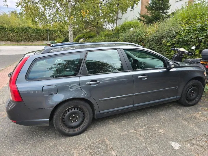 Volvo V50