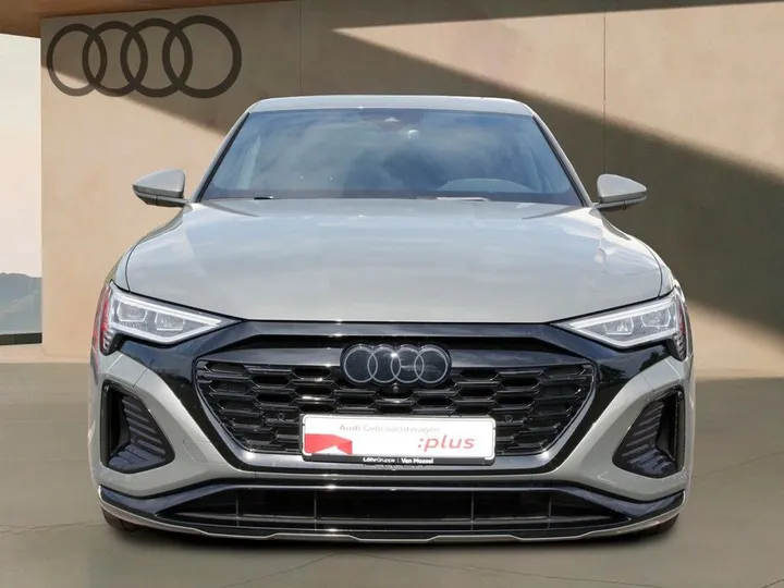 Audi Q8 e-tron
