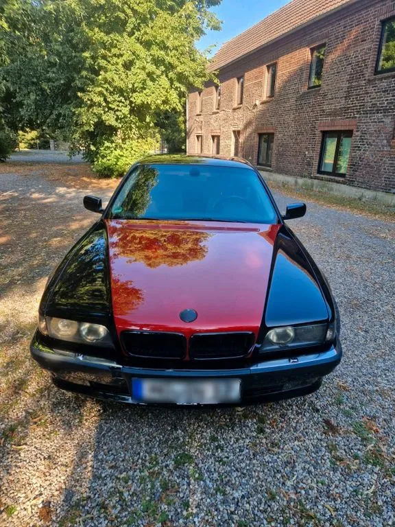 BMW 750
