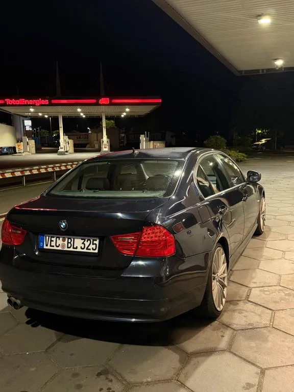 BMW 325