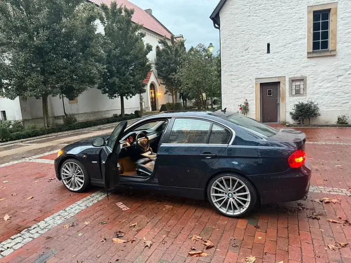 BMW 325