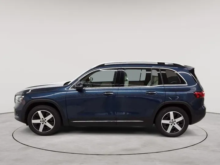 Mercedes-Benz GLB 200