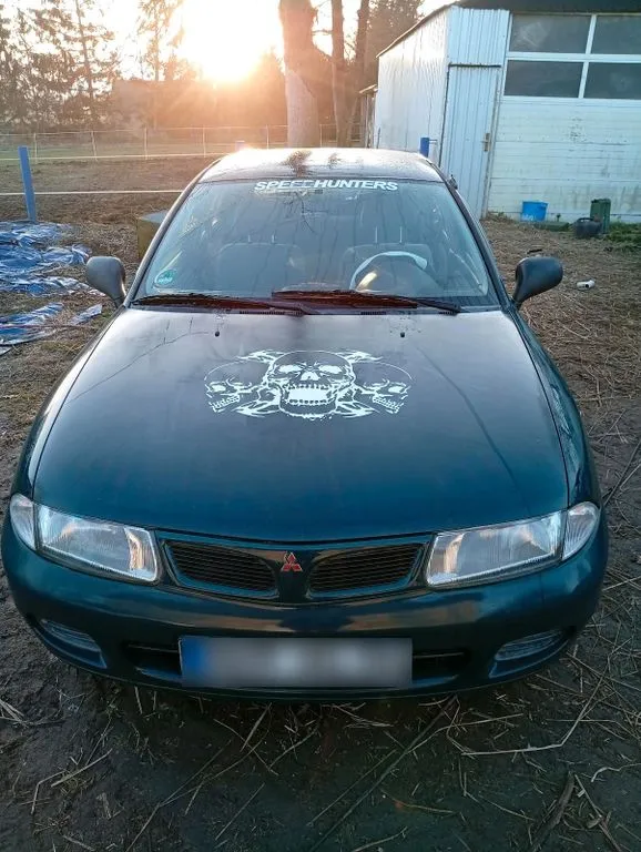 Mitsubishi Carisma