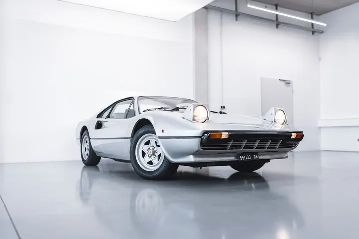 Ferrari 208