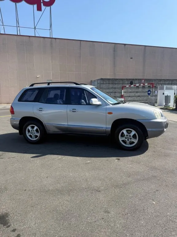 Hyundai SANTA FE