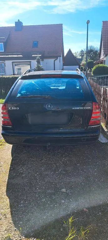 Mercedes-Benz C 180