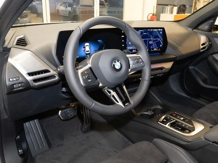BMW 123