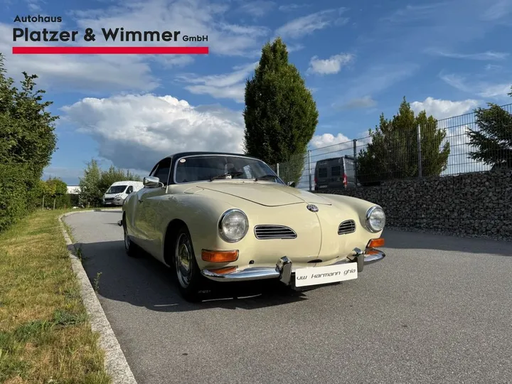 Volkswagen Karmann Ghia