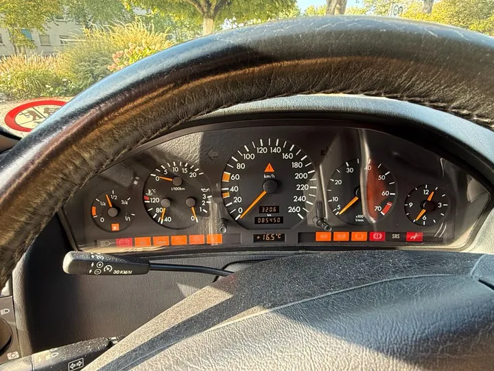 Mercedes-Benz SL 280