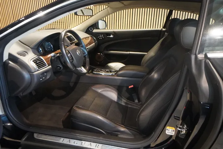 Jaguar XK