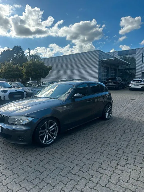 BMW 120