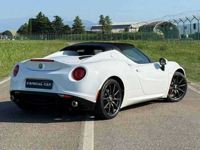 Alfa Romeo 4C